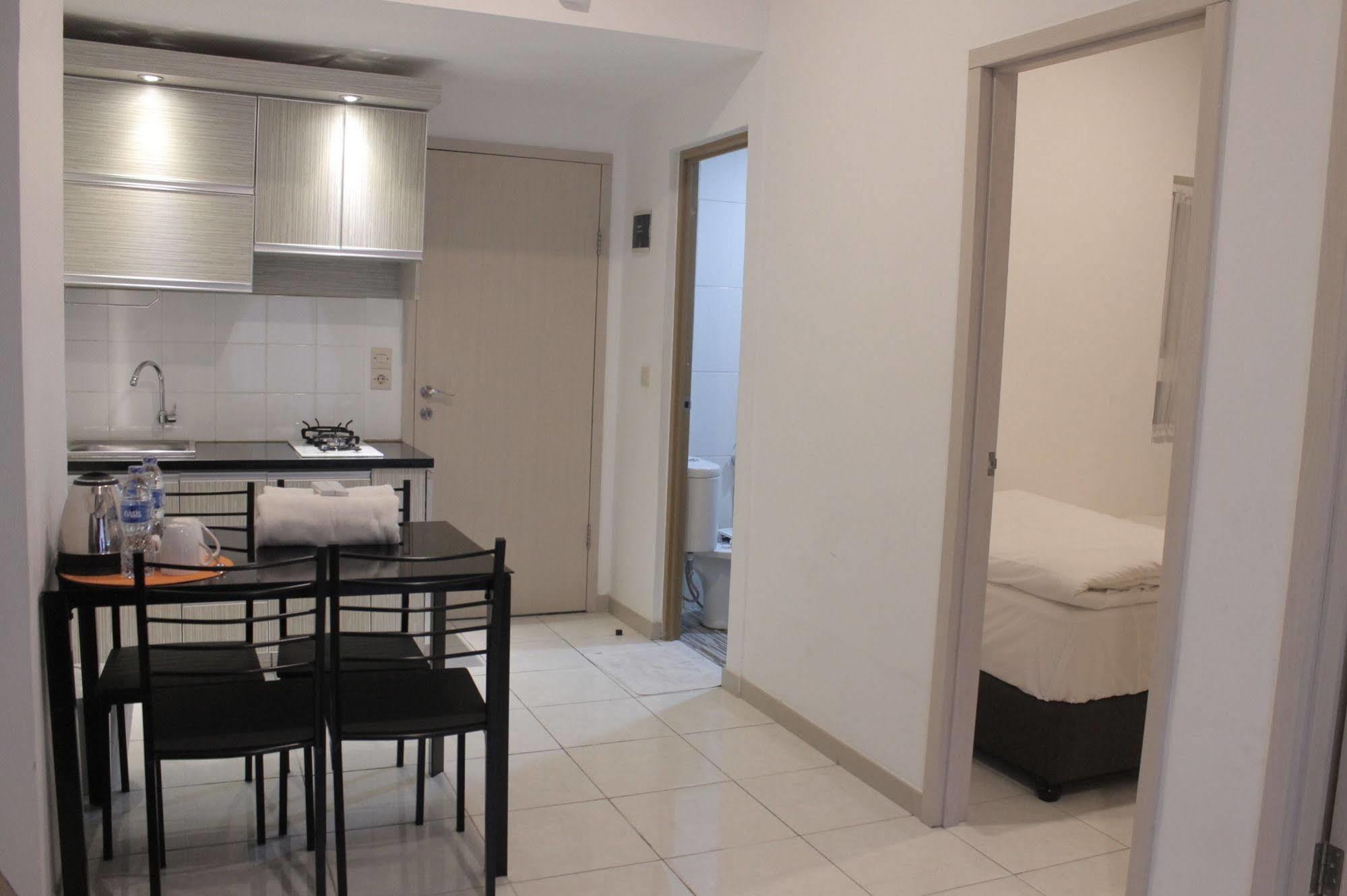 Myrooms Bekasi Eksteriør bilde