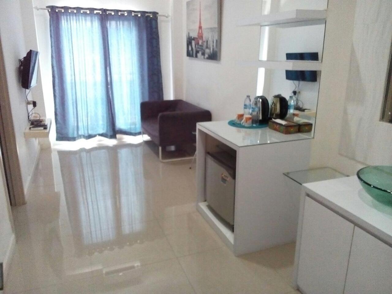 Myrooms Bekasi Eksteriør bilde