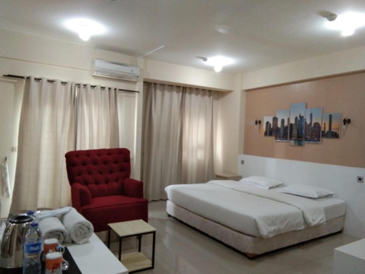 Myrooms Bekasi Eksteriør bilde